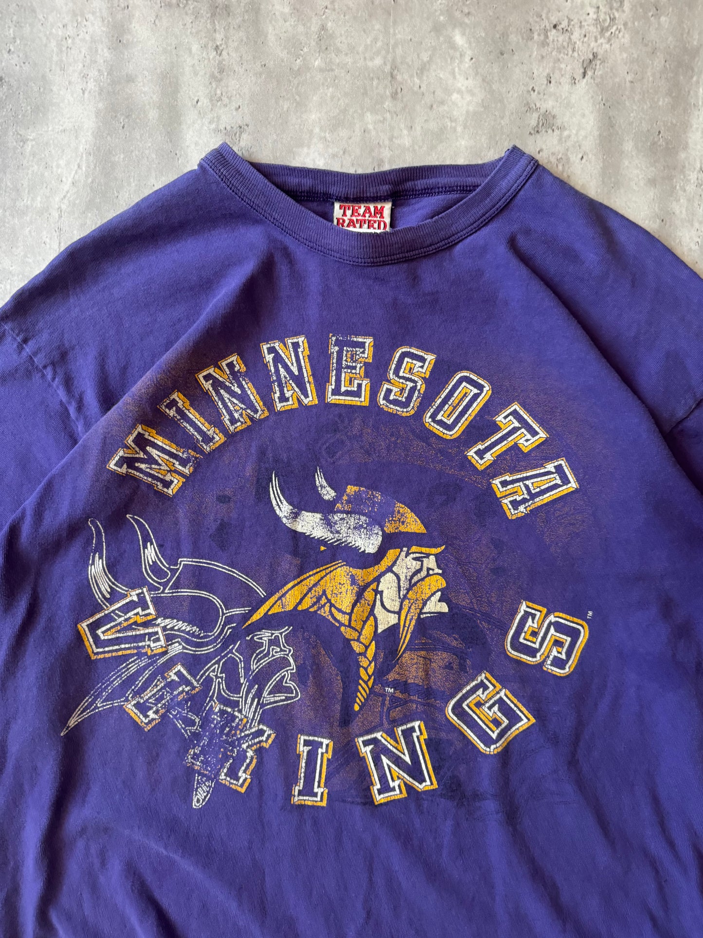 90's Purple Minnesota Vikings T-shirt - L