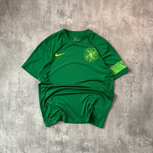 2010-2011 Nike Celtic Soccer Jersey - L