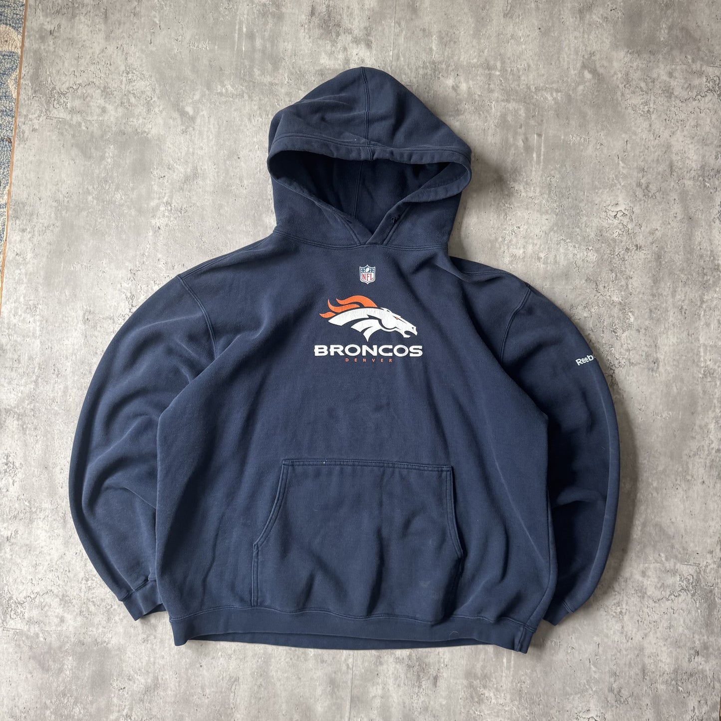Denver Broncos NFL Navy Blue Pullover Hoodie - XL