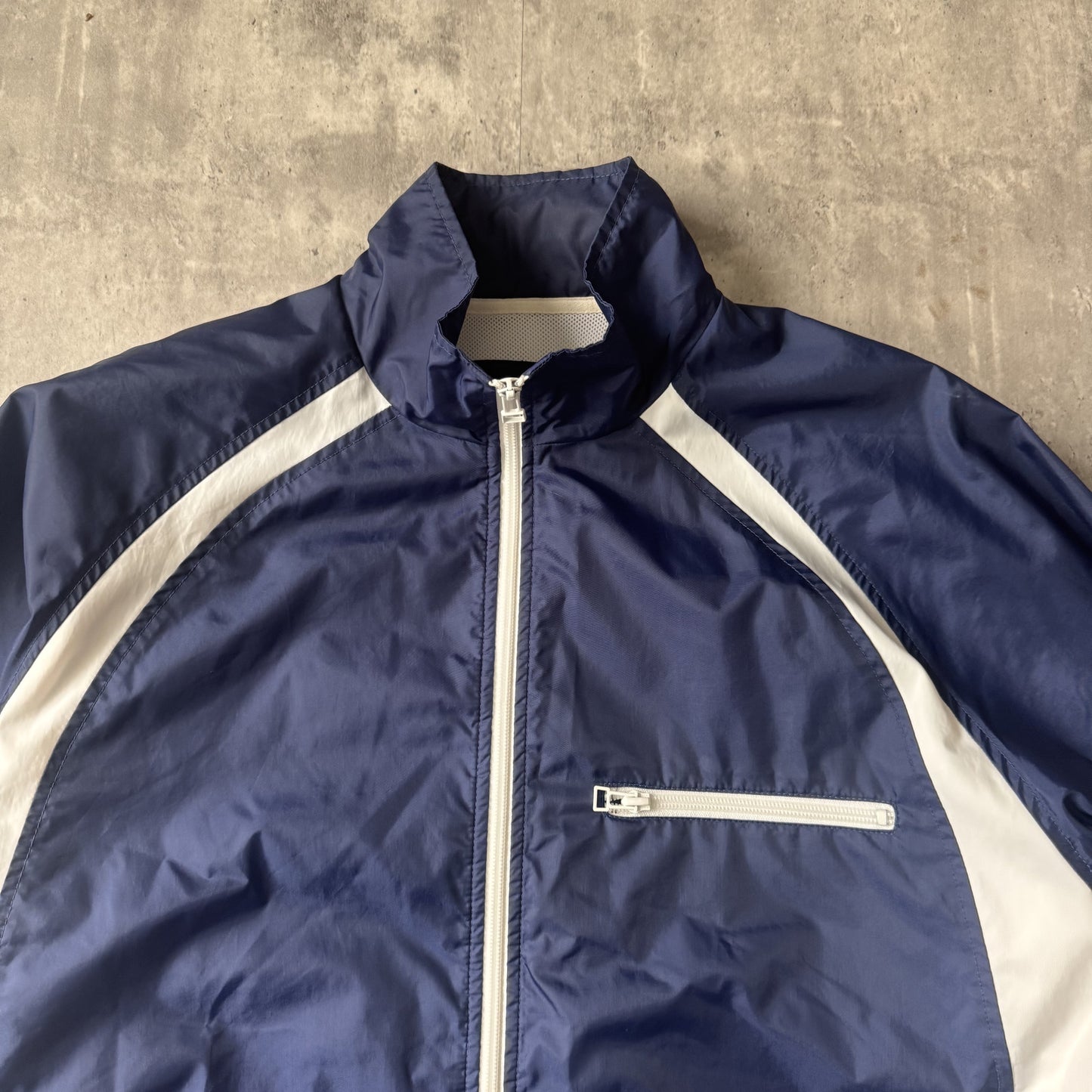 90s Nike Navy and White Windbreaker Jacket - M