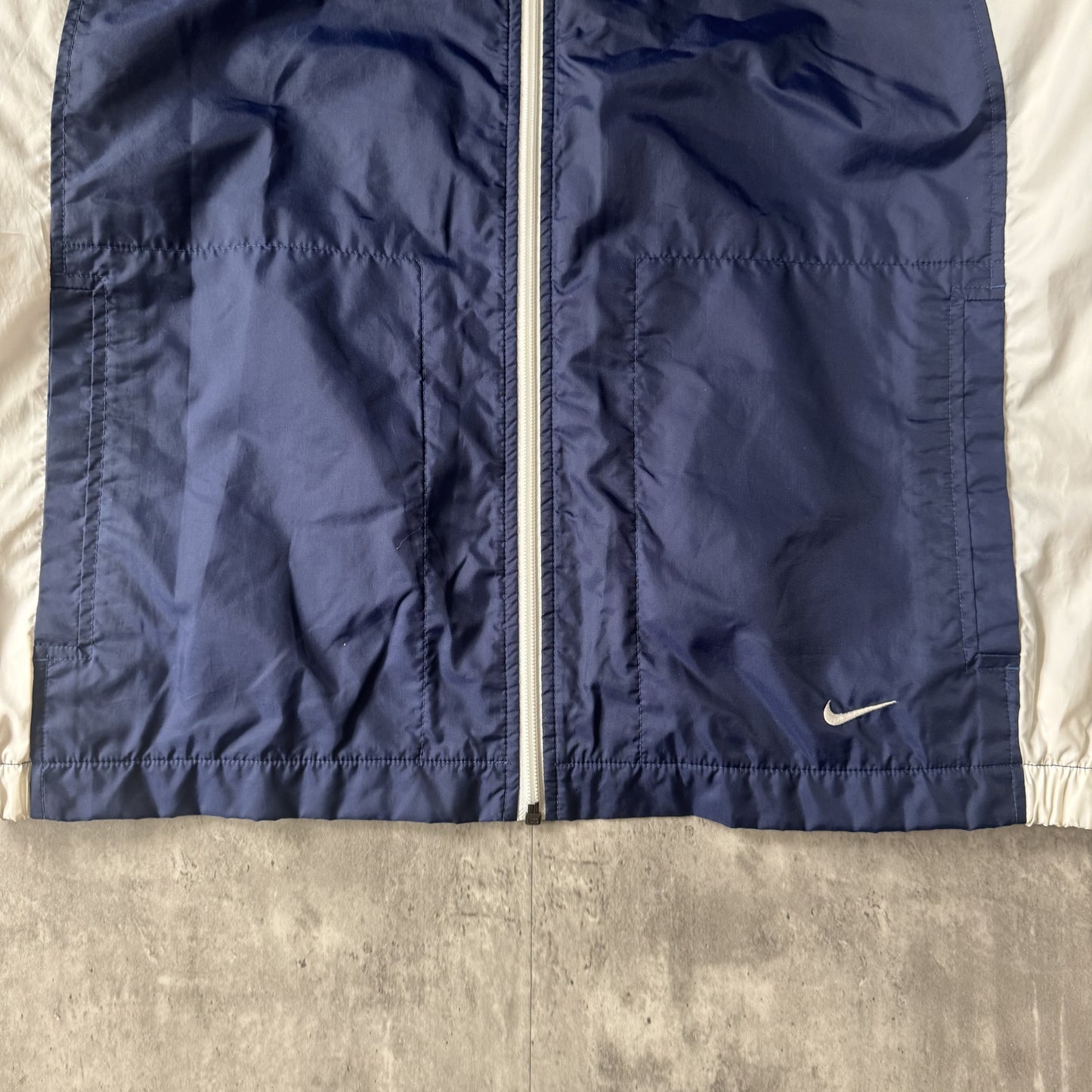 90s Nike Navy and White Windbreaker Jacket - M