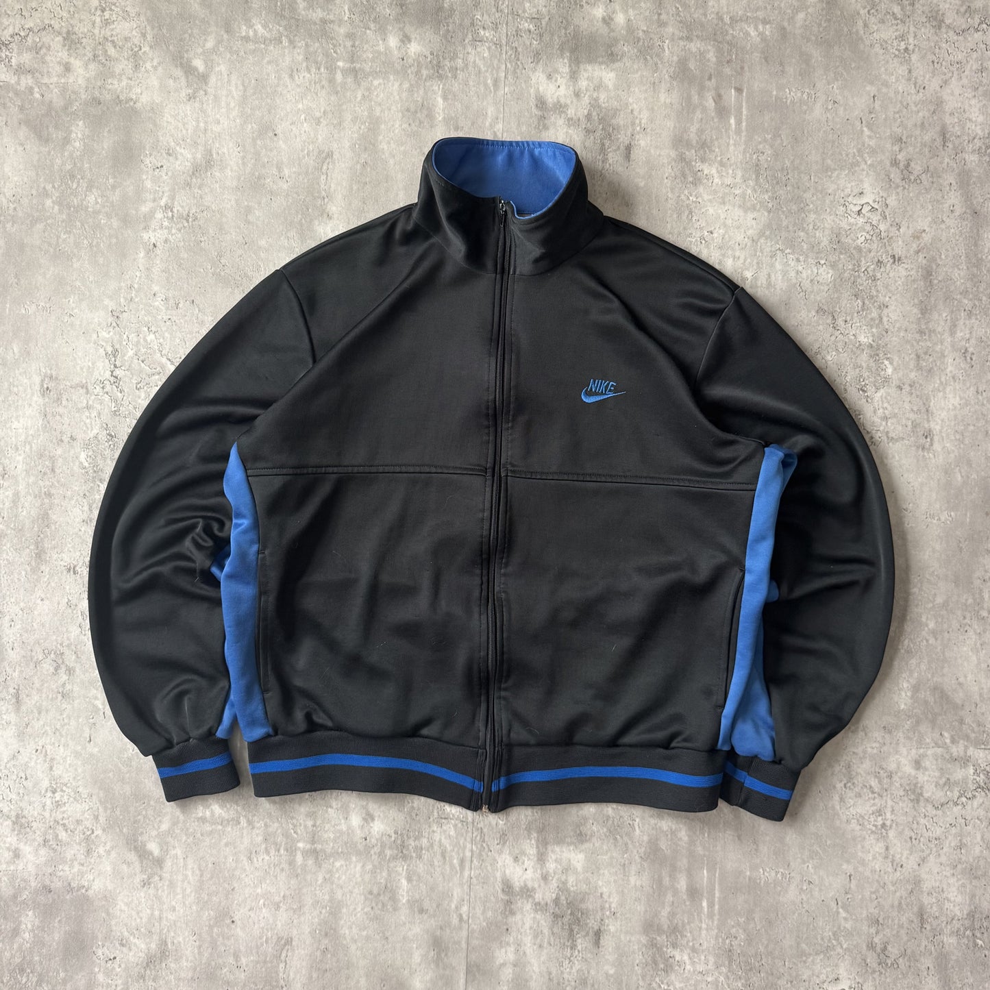 90s Vintage Nike Black and Blue Track Jacket - XL