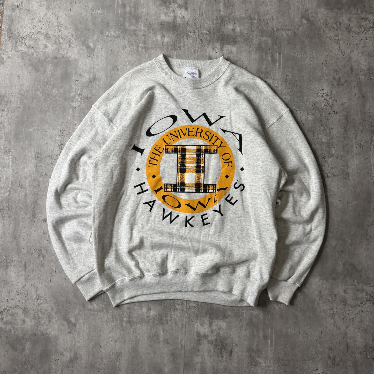 Vintage University of Iowa Hawkeyes Grey Sweatshirt - XL