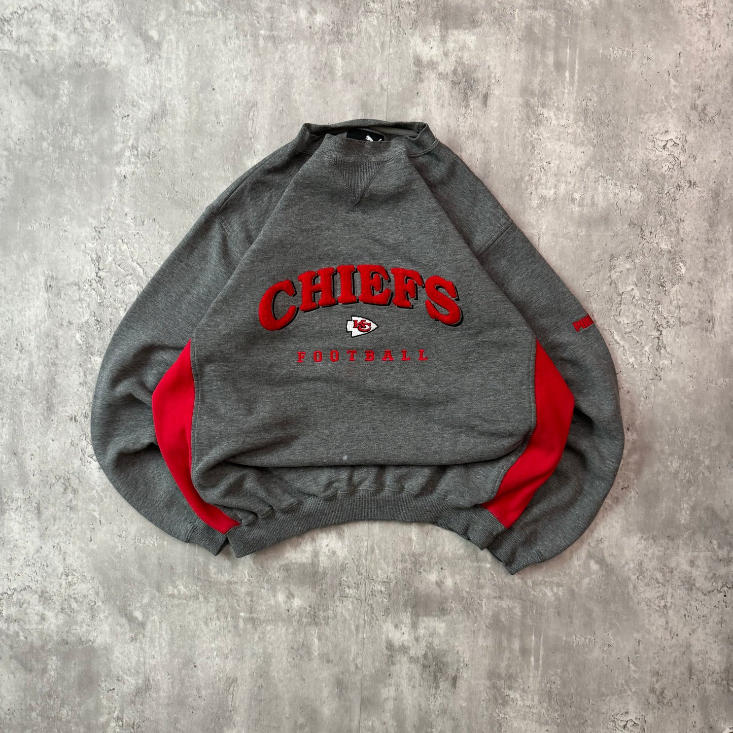 Vintage Y2K KC Chiefs Puma Crewneck Sweatshirt - L