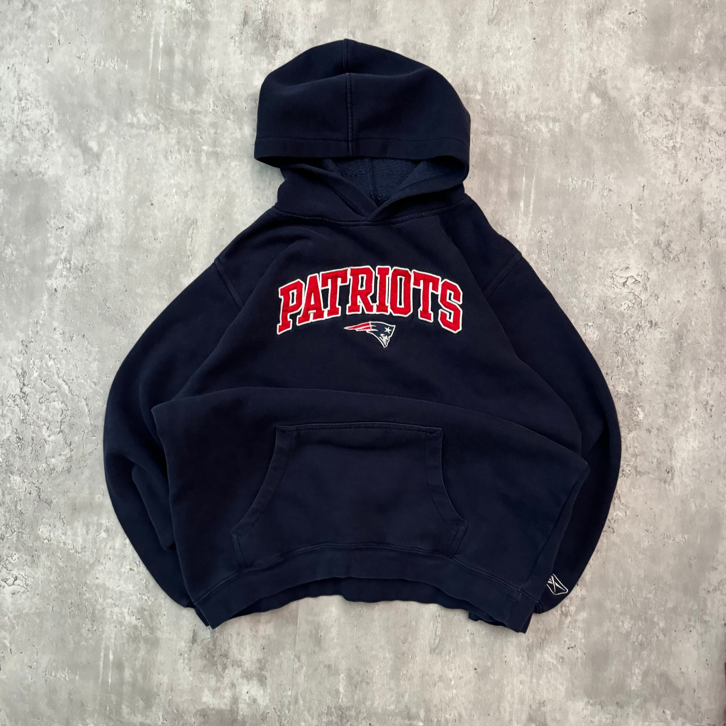 Vintage Y2K Patriots Reebok Hoodie - L