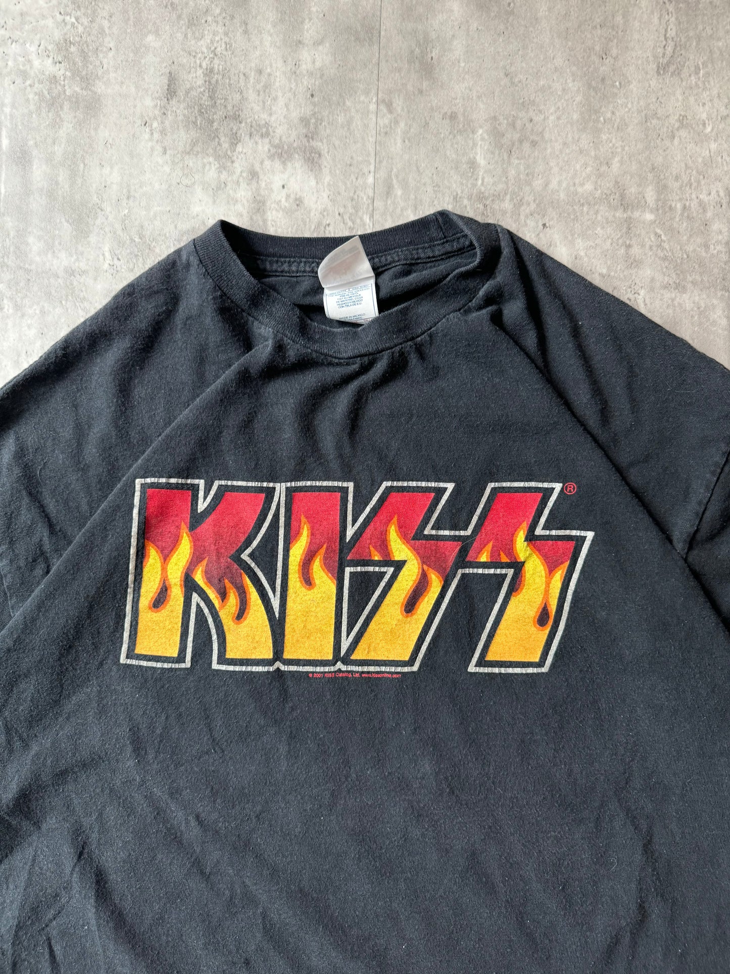 Vintage 2001 Kiss Spellout T-shirt - XL