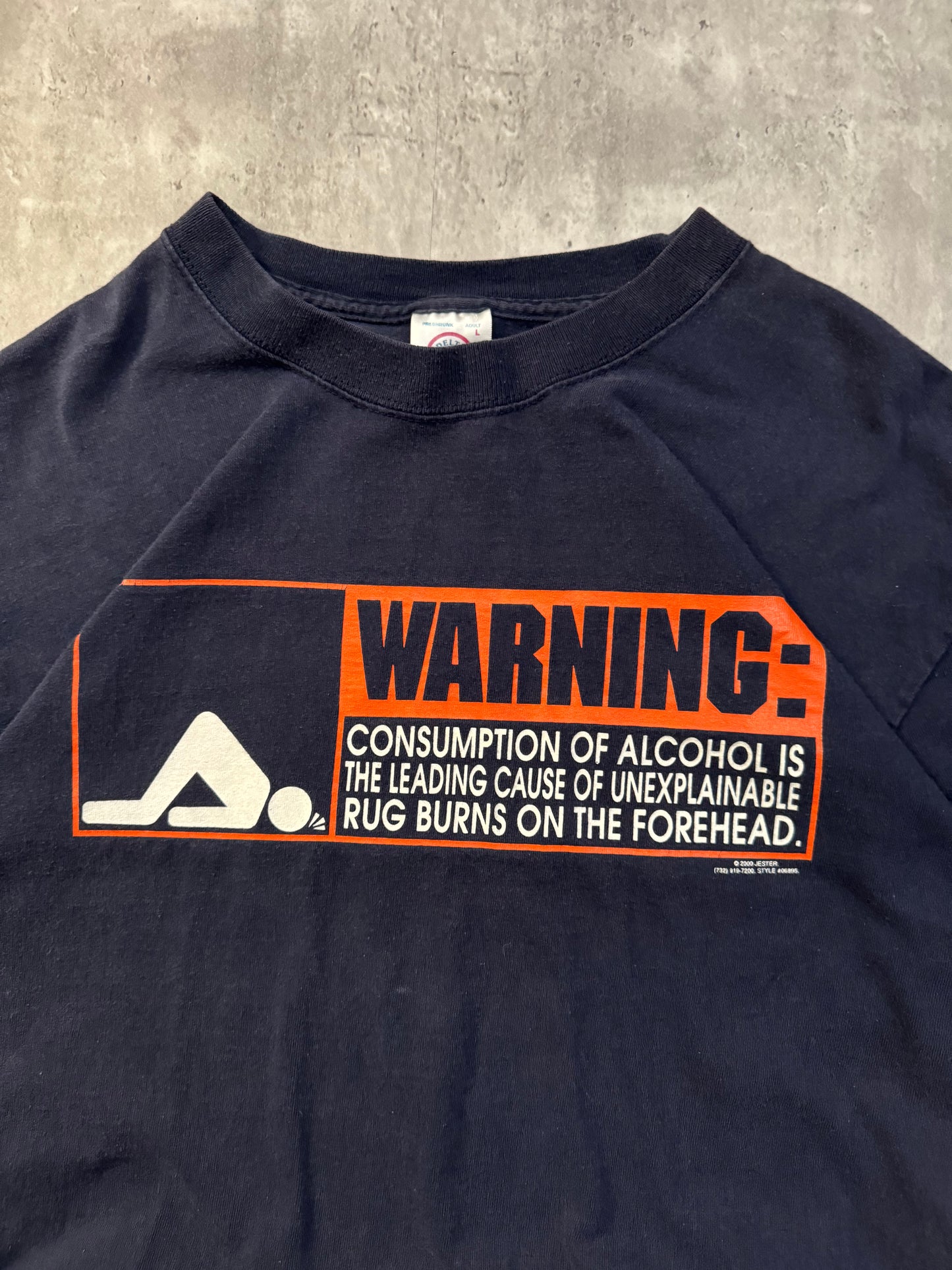 2000's Warning Alcohol T-shirt - L