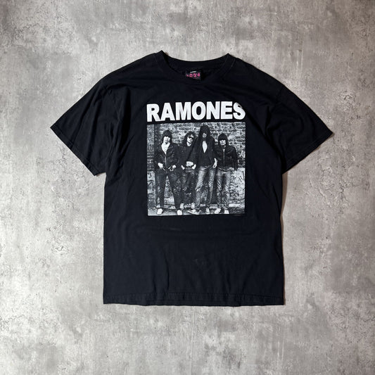 2000's Ramones Black Graphic Band T-Shirt Size - L