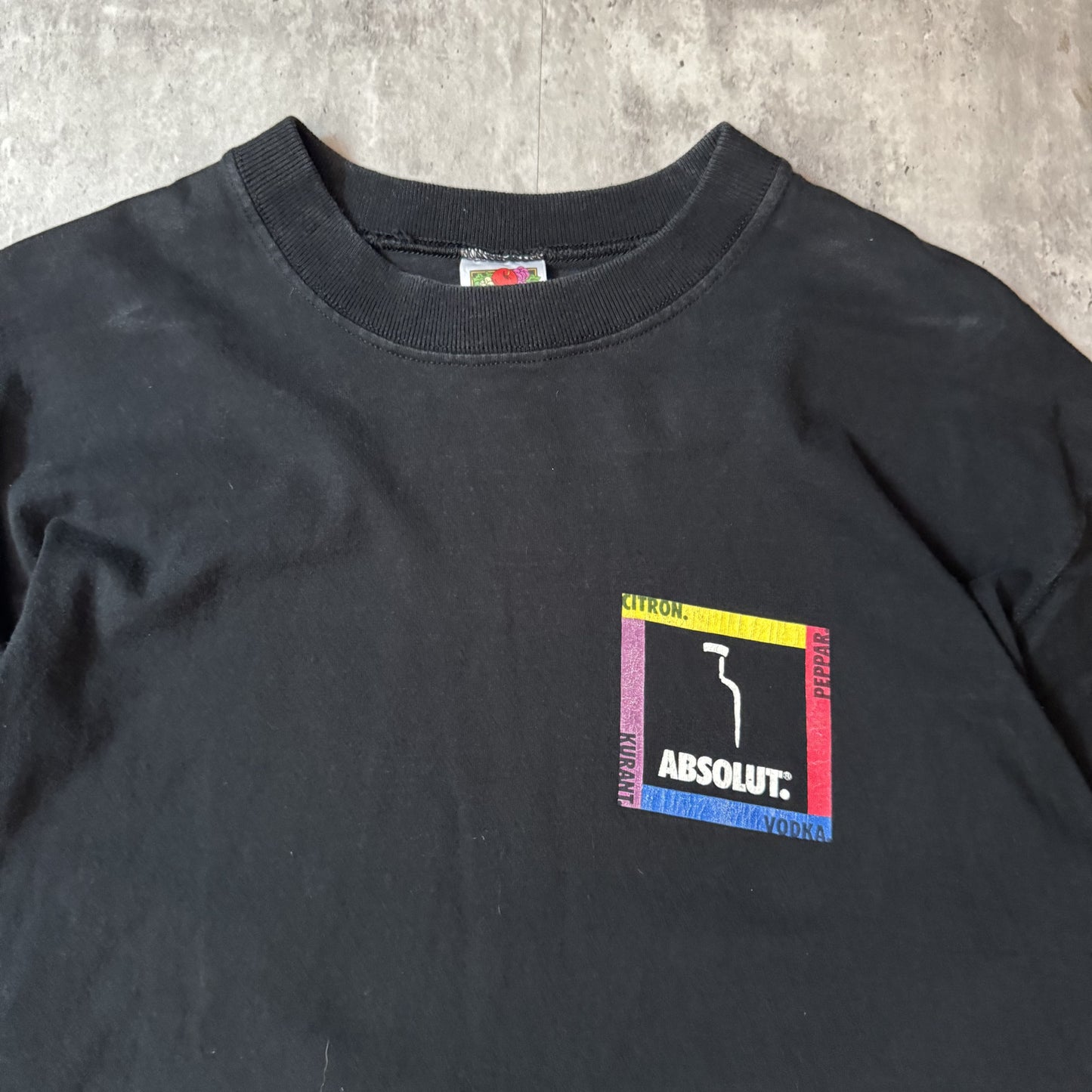 Vintage 90's Absolut Vodka Black Graphic T-Shirt - L