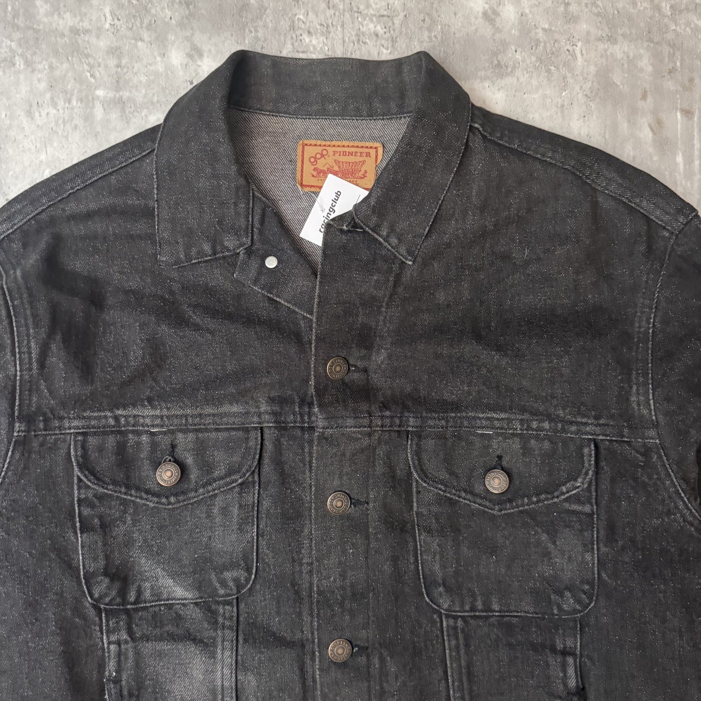 90's GAP Pioneer Black Denim Trucker Jacket - L