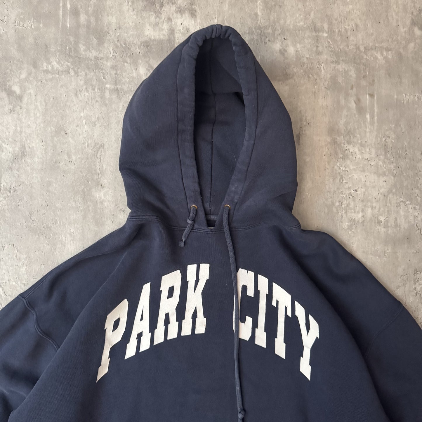 Vintage 2000's Park City Navy Blue Hoodie - L