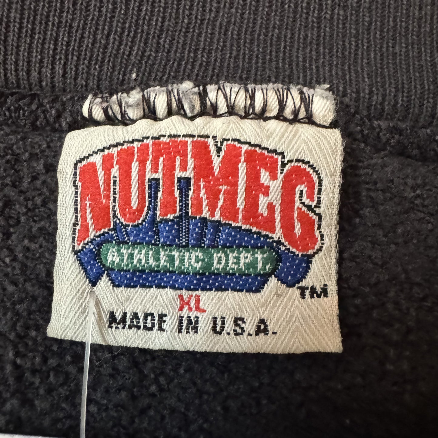 Vintage 90s Nutmeg NBA Bulls Black Crewneck Sweatshirt - XL