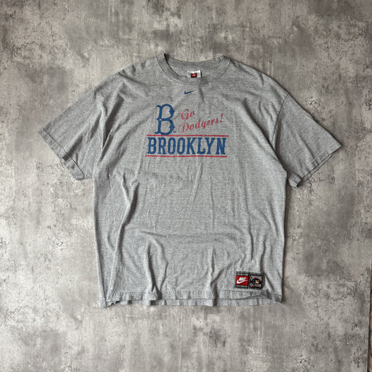 Vintage 2000s Nike Sports Grey Brooklyn Dodgers T-Shirt - XL