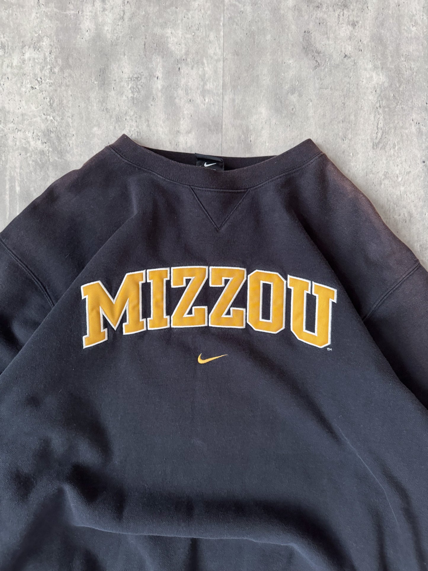 2000's Mizzou Nike Center Swoosh Sweatshirt - M